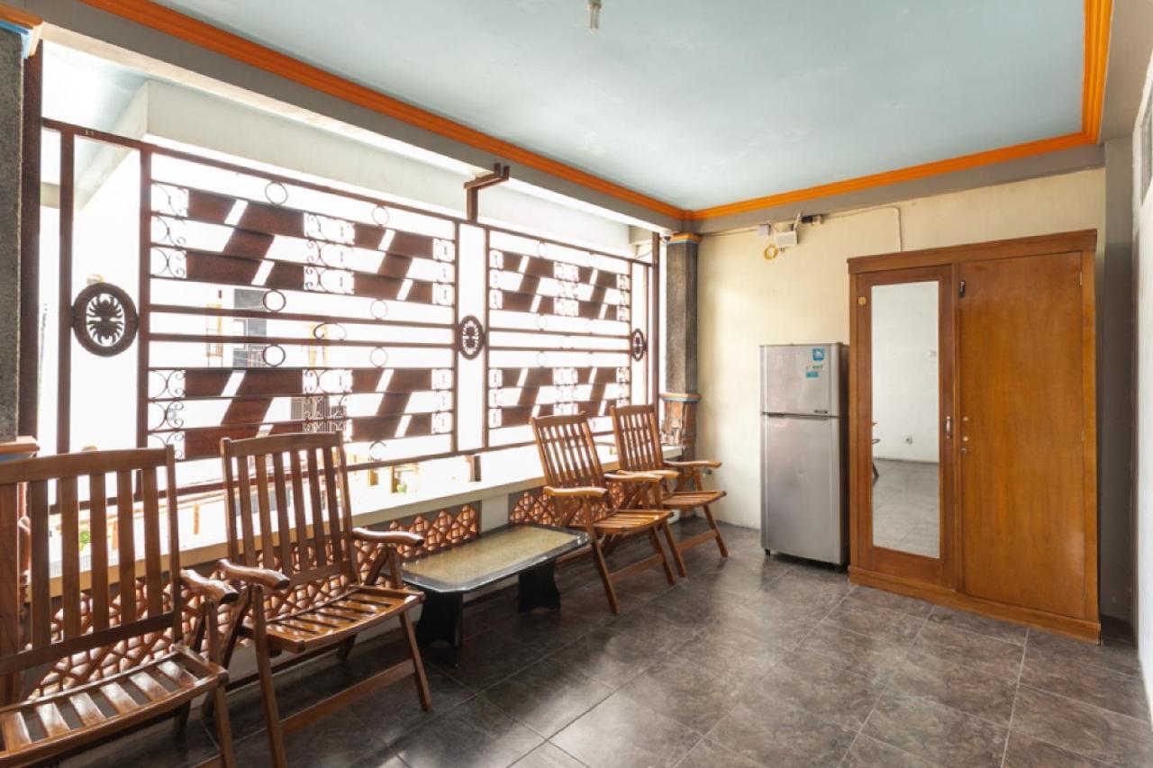 Reddoorz Syariah Near Stadion Manahan Solo 2 Exterior foto
